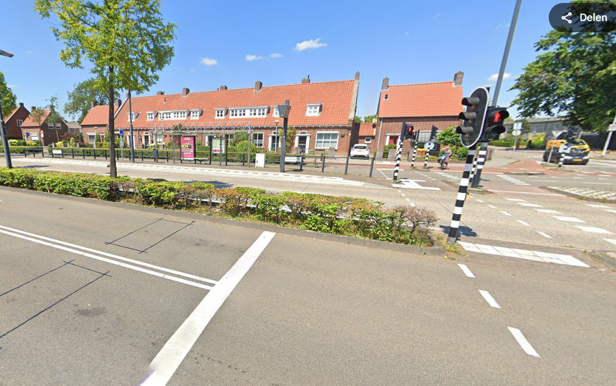 Bushalte Bredalaan Eindhoven.png